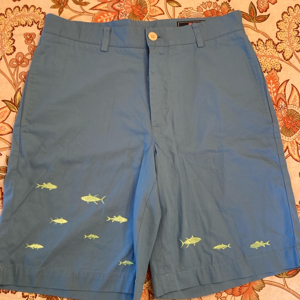 Vineyard Vines Club Short with fish - excellent